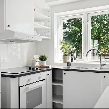 A Place To Stavanger, 2 * 斯塔万格